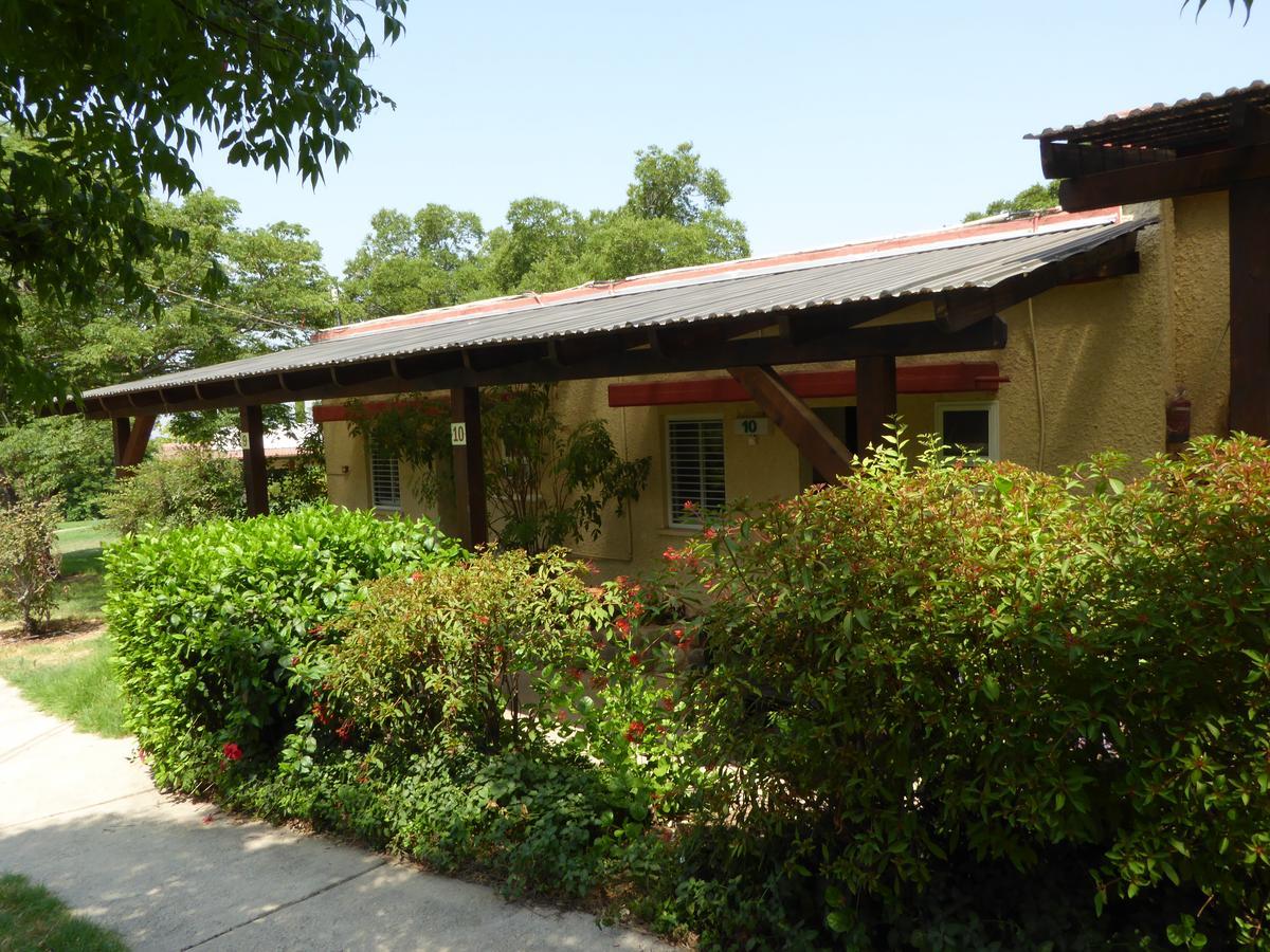 Willa "Bakfar" Kfar Szold Country Lodging Kefar Szold Zewnętrze zdjęcie